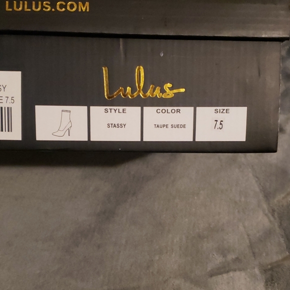 High Heel Bootie - Picture 4 of 5